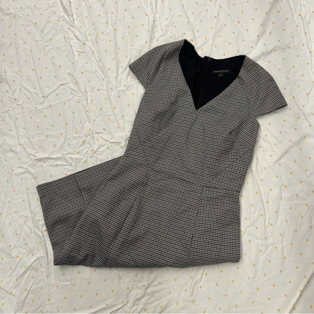 Banana Republic Black and Brown Houndstooth Dress